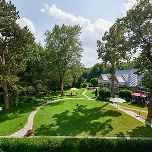hotel-rothof-bogenhausen.getmunichhotels.com/